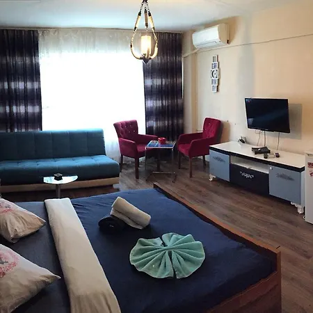 Flamingo Hotell *
